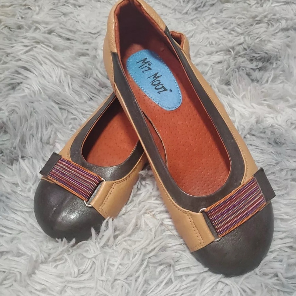 Miz Mooz Reimagined Mary Jane Two-Tone Leather Wedge Flats Size 8.5 EUC